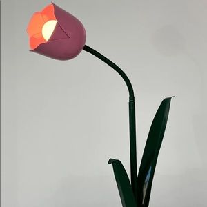 Peter Bliss Original Vintage 1980’s Tulip Desk Lamp in Pink